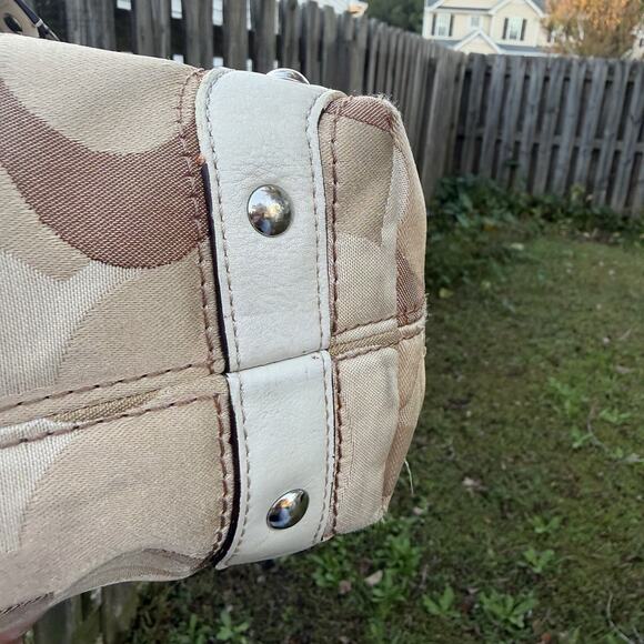 Coach Purse Carly Tote Bag Tan Jacquard C Pattern With White Leather Trim - Picture 11 of 16